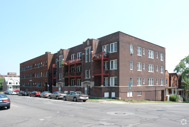 Hollywood and Williams Apartments - Hollywood and Williams Apartments