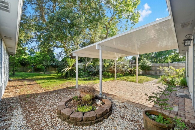 Photo - 202 Stephen Ave