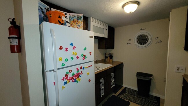 Photo - 7620 Forest City Rd