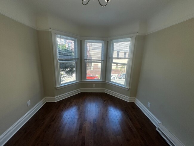 Photo - 817-821 Oak Street (7057r) Unit 819