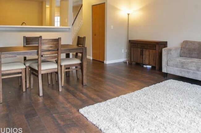 Photo - 1791 Grove Ave