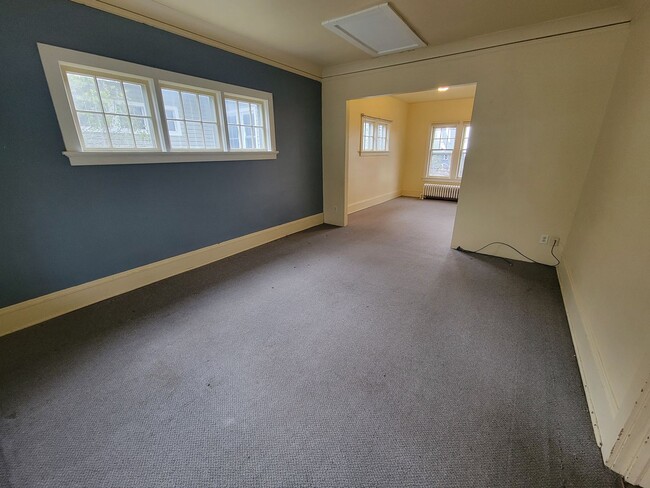 Photo - AVAILABLE JUNE 1ST -  Huge 4 Story Hillside Home!