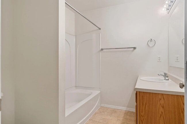 Building Photo - 9905 William Jones Cir Unit 2