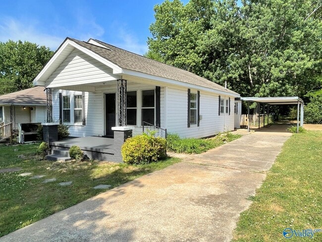 Photo - 2508 Virginia Blvd NW