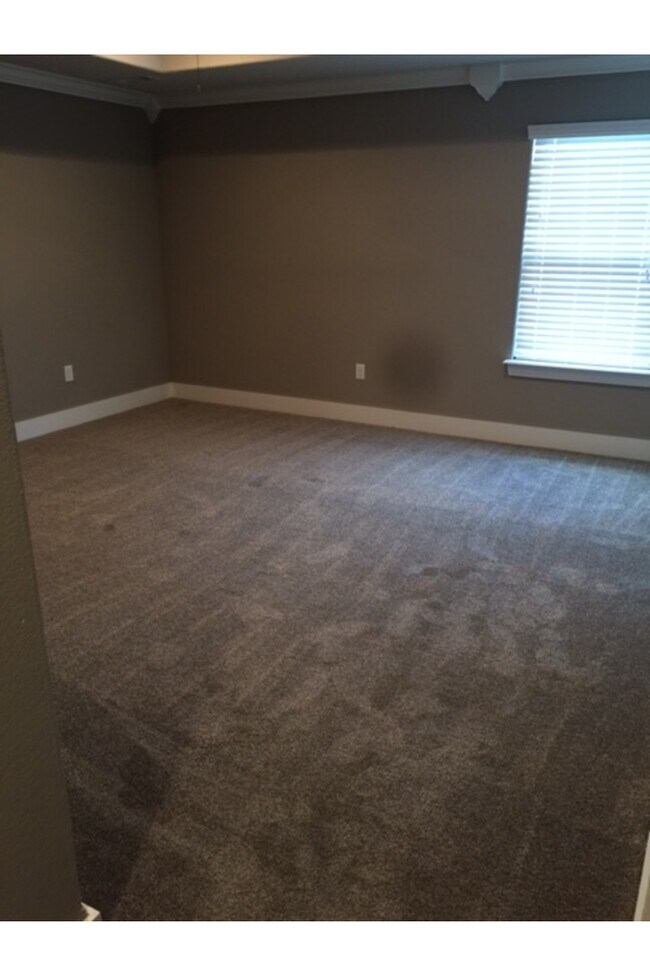 Photo - 1030 Quail Hollow Dr