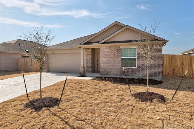 Photo - 303 Chickasaw Ln