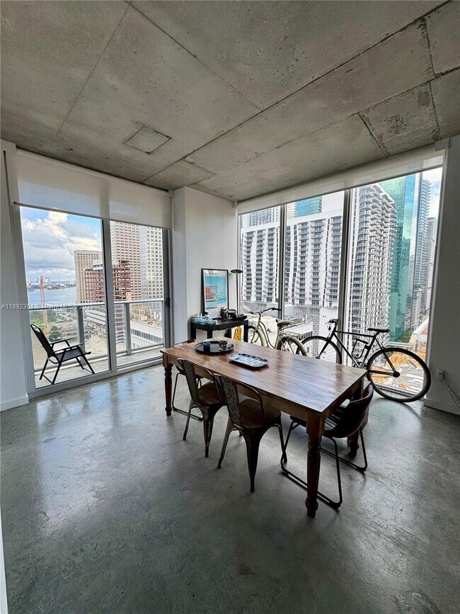 Photo - 151 SE 1st St