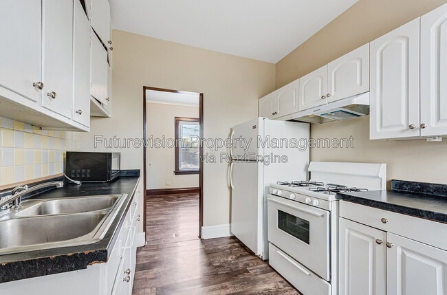 Photo - 6 Irving St Unit 2nd Floor