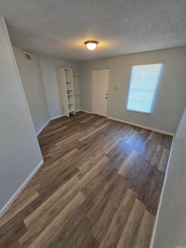 Photo - 5910 W 53rd St Unit 1