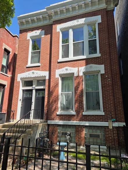 Building Photo - 2726 W Haddon Ave Unit 2