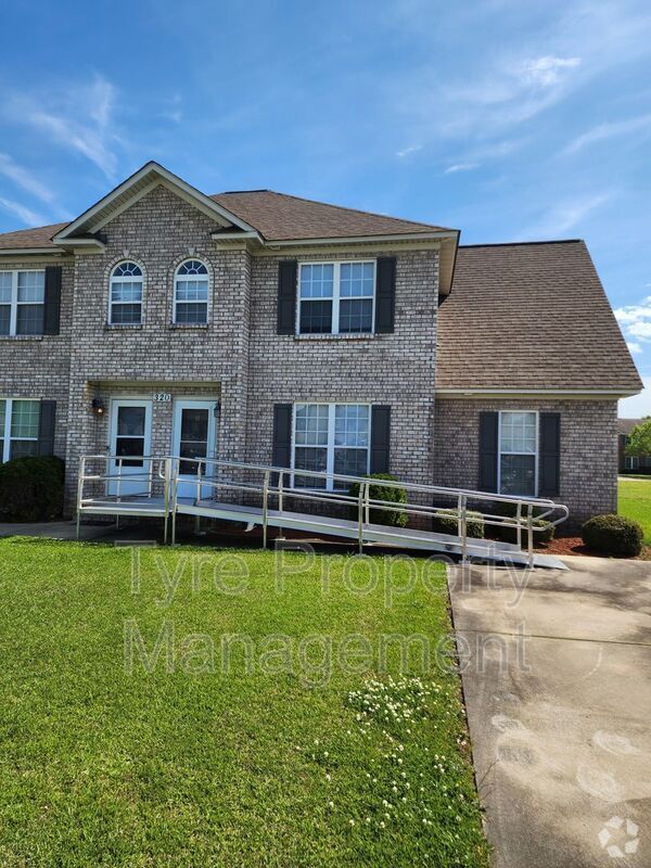 Building Photo - 320 S Square Dr Rental