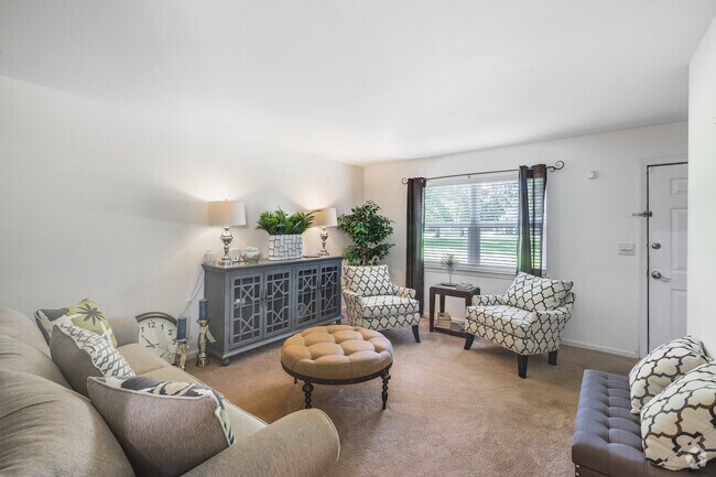 2BR, 1.5BA - 850SF - Living Room