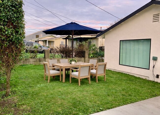 Photo - 577 Stepney St