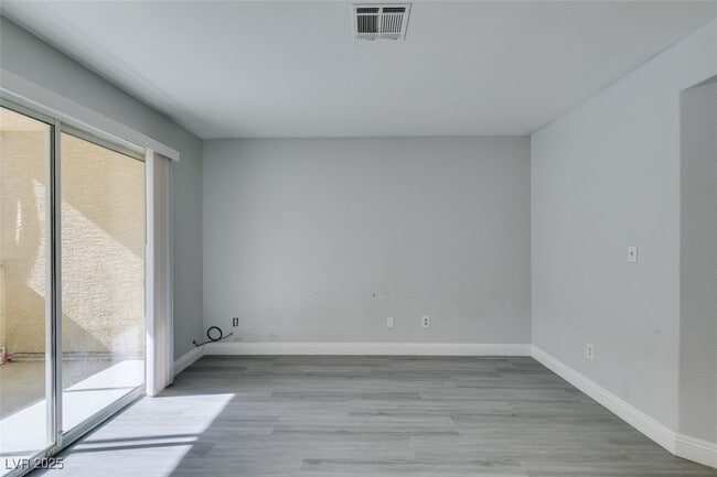 Building Photo - 1550 Jamielinn Ln Unit 102