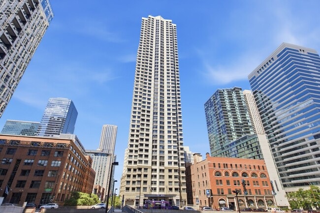 Building Photo - 440 N Wabash Ave Unit 510