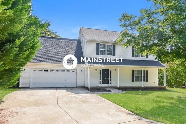 4 Bedroom Pet-Friendly Home in Gibsonville, NC with Main Street Renewal