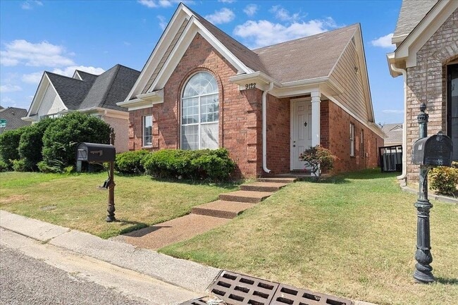 Building Photo - Available Now! 3 Bedroom 2 Bathroom Home i...