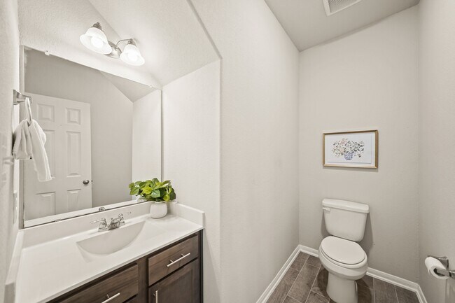 Photo - 32407 Dew Crest St