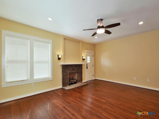 Photo - 112 S Cypress Ave