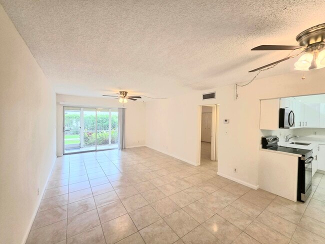 Photo - 959 SE 2nd Ave Unit Apt 101