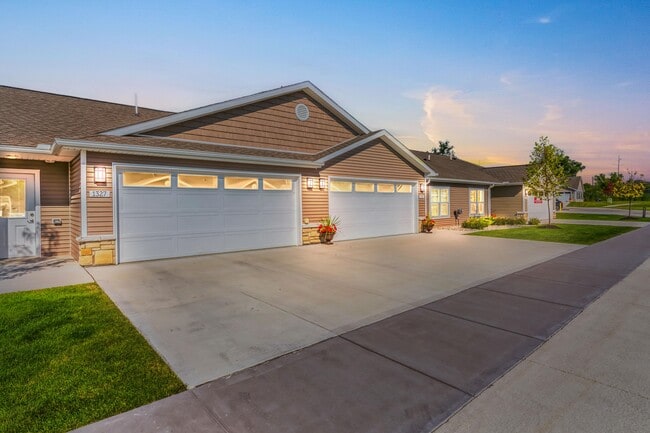 Photo - Redwood Rochester Hills