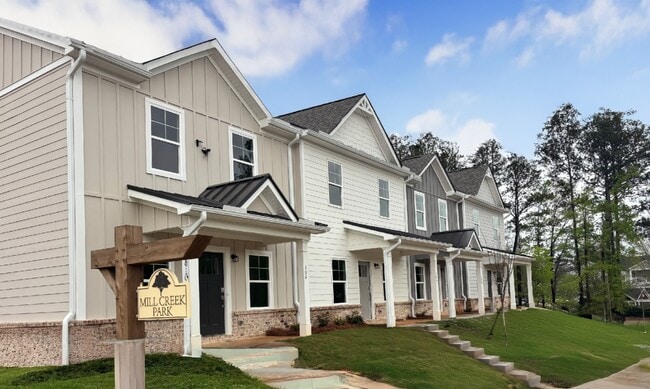 Building Photo - REV3 at Mill Creek