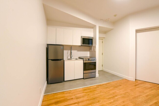 Photo - 3495 Av Van Horne