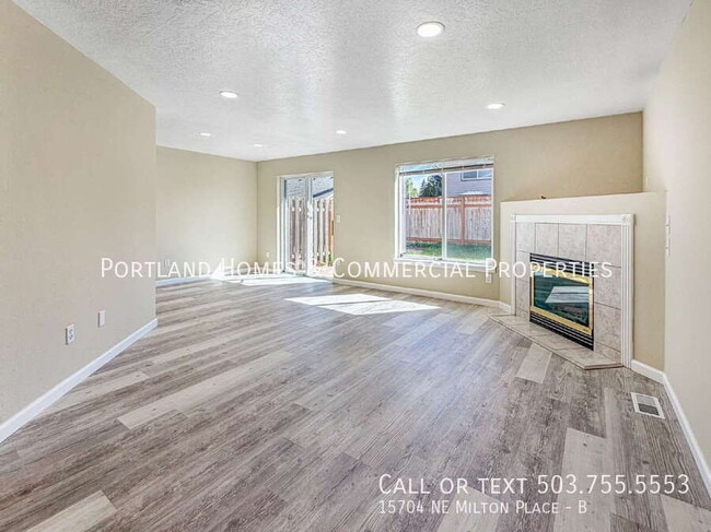 Photo - 15704 NE Milton Pl Unit B