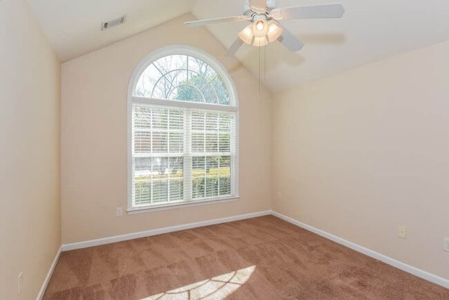 Photo - 1320 Martins Down Dr SE