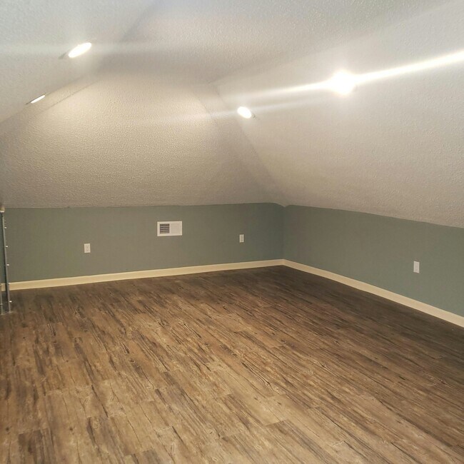 Photo - 412 N Montgomery St Unit 202
