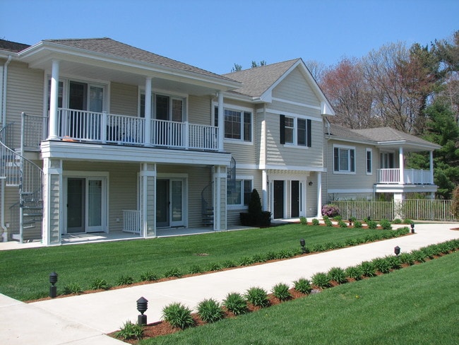 Courtyard At Westgate