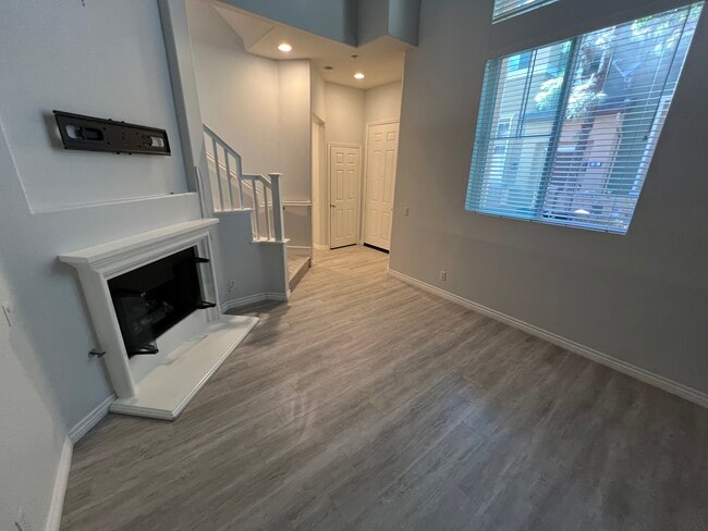 Building Photo - 14546 Newport Ave Rental
