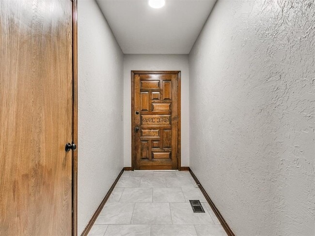 Photo - 1213 Westbrooke Terrace