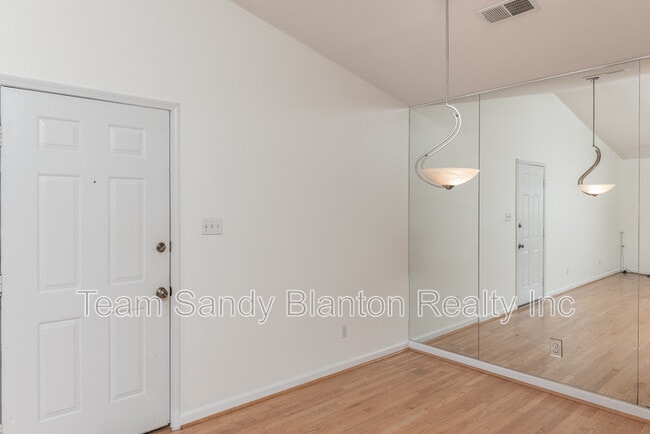 Photo - 2300 W Michigan Ave