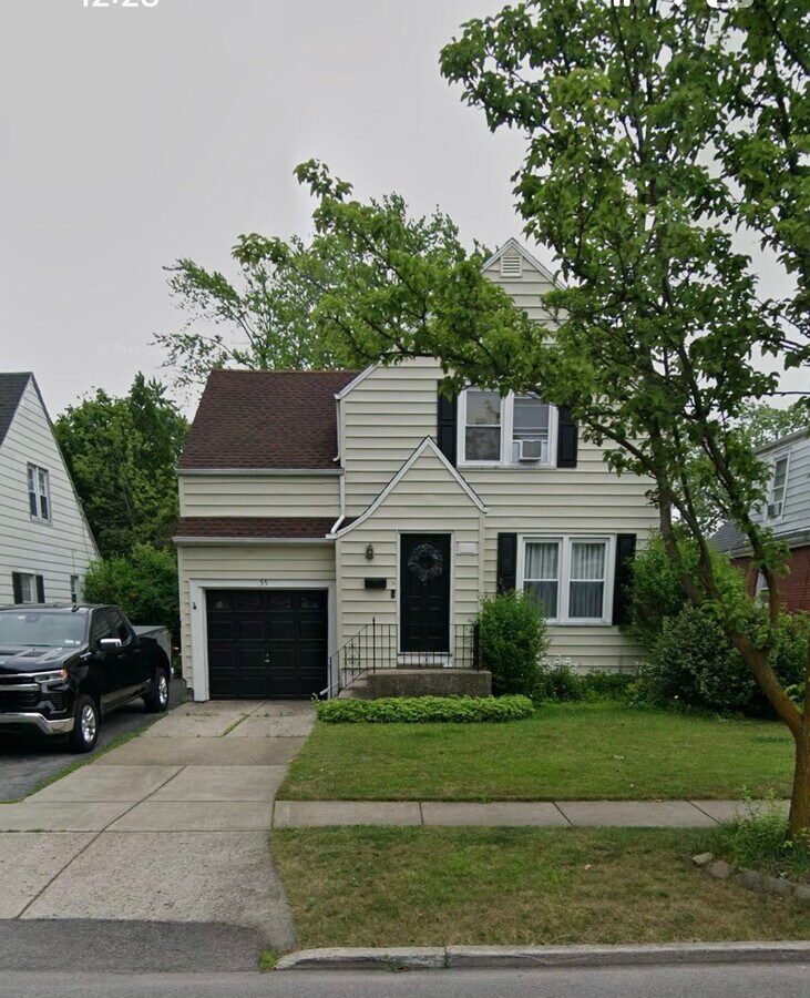 Photo - 55 Wellington Ave