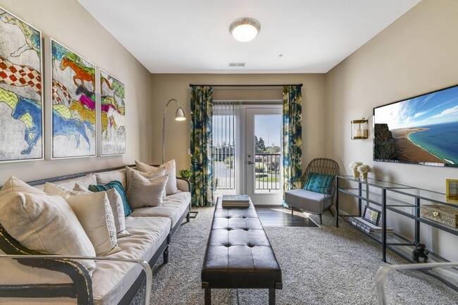 Lincoln Pointe
