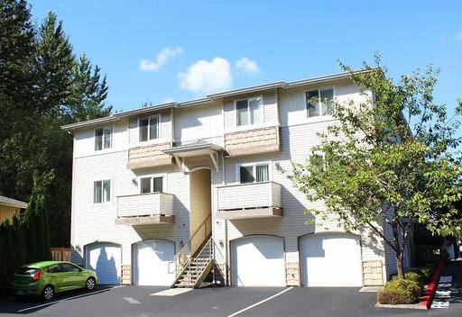 Photo - Lovely Silver Lake Townhome with Garage- AVAILABLE NOW