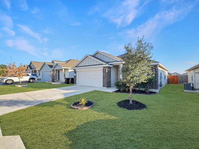 Photo - 9714 Marbach Hl