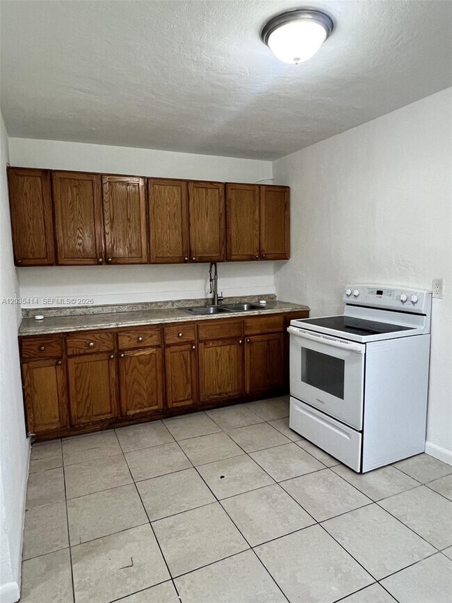 Photo - 1754 NW 45th St Unidad 1754