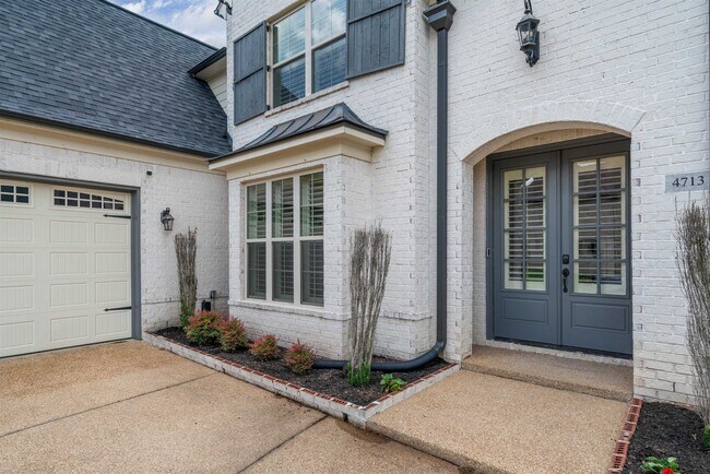 Photo - 4713 Emmas Cir W