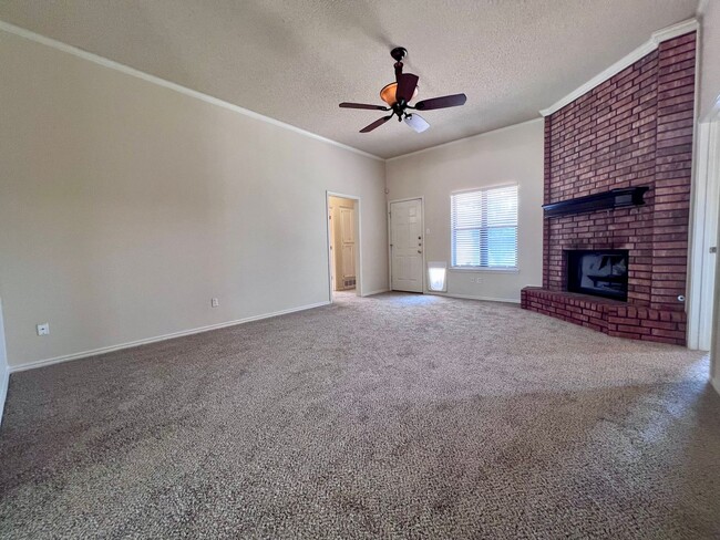 Photo - South Lubbock Home with Large Flex Room!