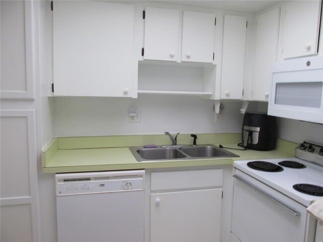 Photo - 612 Bird Bay Dr S Unit 112