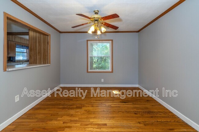 Photo - 102 Eastwood Dr