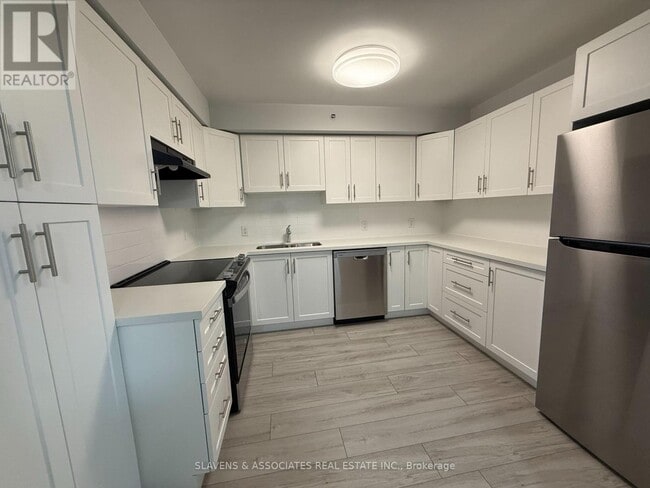 Photo - 2 Neptune Dr Unit 205