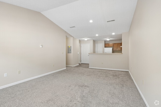 The Avalon Deluxe 1BR, 1BA - 869SF - Dining Room