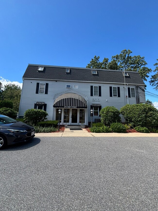 Building Photo - 200 Main St Unit 3A