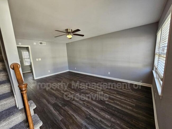 Photo - 1438 Dover Rd