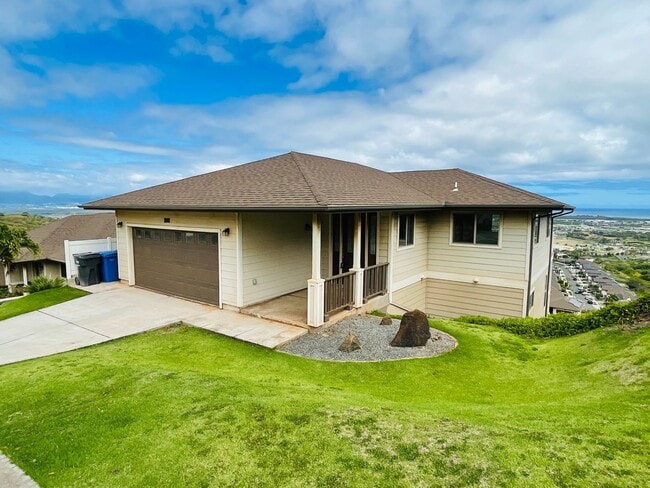 Building Photo - Kahiwelo at Makakilo 3 bedroom home for rent