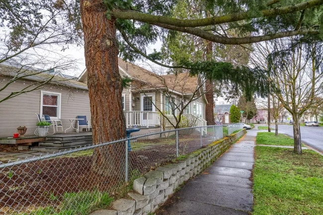 Photo - 417 N Oakdale Ave