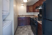 2BR, 1.5BA - 1,003SF